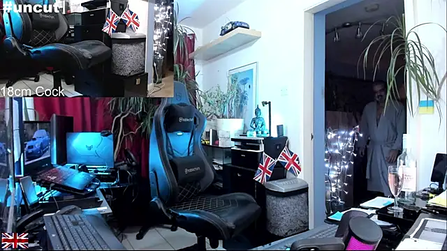 OnlineBossUK online show from November 2, 2025, 11:32 pm