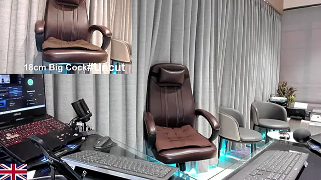 OnlineBossUK online show from April 15, 2026, 10:43 am