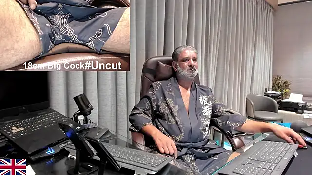OnlineBossUK online show from May 16, 2026, 9:52 am