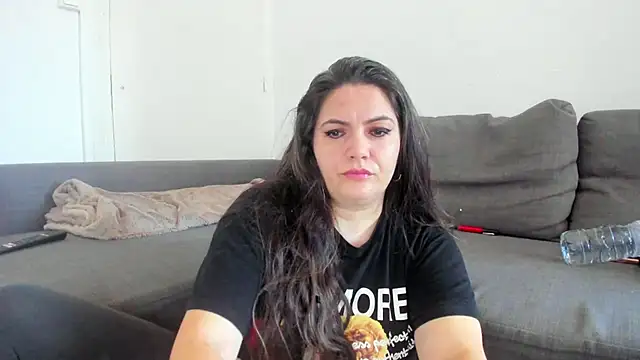 Snapshot of Squirtlady38 chatting on July 9, 2026, 10:26 am Squirtlady38 online show from July 9, 2026, 10:26 am