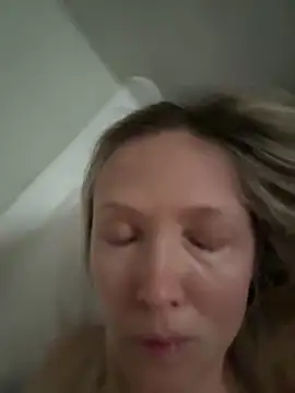 angelmommu online show from March 28, 2026, 3:51 am