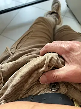 Snapshot of buodiculo chatting on February 17, 2025, 3:55 pm buodiculo online show from February 17, 2025, 3:55 pm