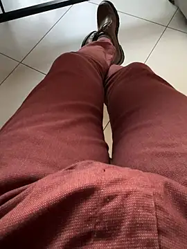 Snapshot of buodiculo chatting on February 27, 2025, 4:54 pm buodiculo online show from February 27, 2025, 4:54 pm