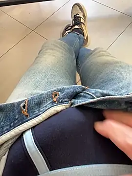 Snapshot of buodiculo chatting on March 3, 2025, 3:22 pm buodiculo online show from March 3, 2025, 3:22 pm