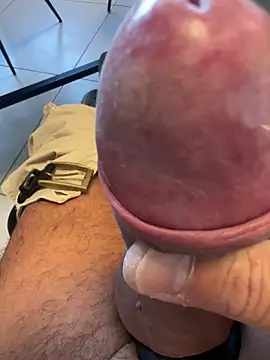 Snapshot of buodiculo chatting on November 4, 2025, 7:34 am buodiculo online show from November 4, 2025, 7:34 am