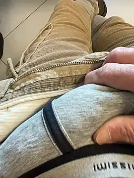 Snapshot of buodiculo chatting on March 5, 2025, 7:27 am buodiculo online show from March 5, 2025, 7:27 am