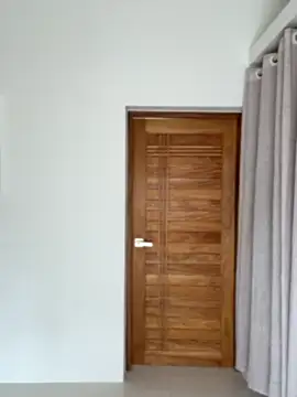 Helena Karel online show from September 18, 2025, 7:33 am