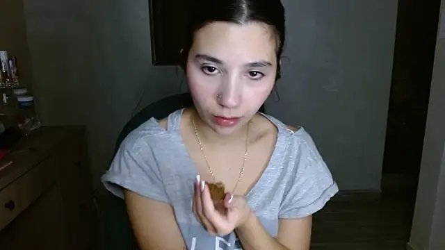 mia  lopez  online show from July 1, 2026, 2:45 am