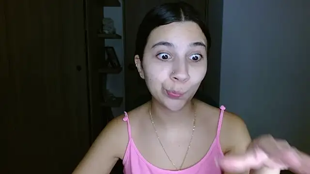 mia  lopez  online show from May 22, 2026, 4:10 am