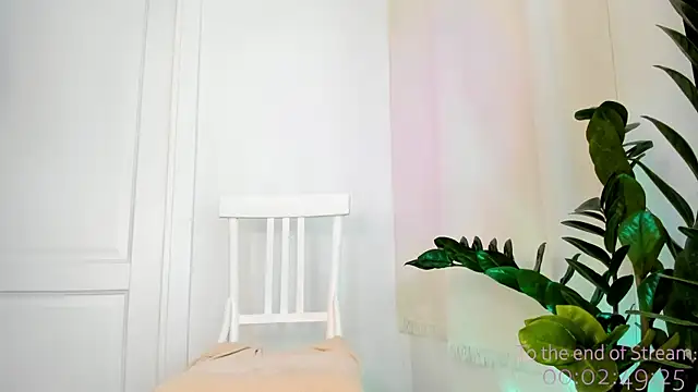 Snapshot of Lana_Delmar chatting on May 15, 2026, 8:12 am Lana Delmar online show from May 15, 2026, 8:12 am