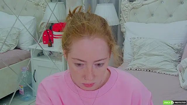 TinaBrook online show from September 19, 2025, 3:10 am