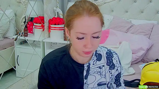 TinaBrook online show from October 2, 2025, 3:43 am