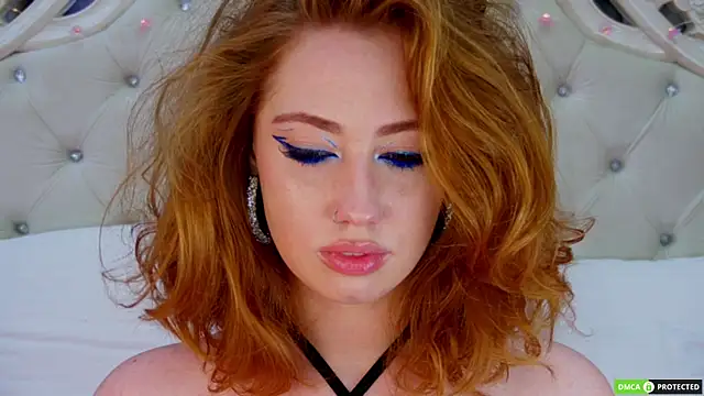 TinaBrook online show from March 11, 2025, 8:19 am