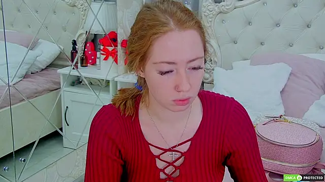 TinaBrook online show from November 10, 2025, 3:44 am