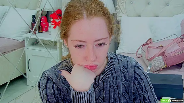 TinaBrook online show from November 14, 2025, 3:54 am