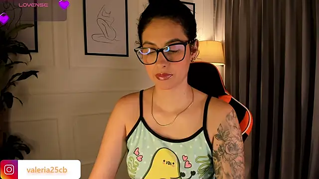 Snapshot of valeriia25_ chatting on February 28, 2025, 12:42 pm valeriia25 online show from February 28, 2025, 12:42 pm
