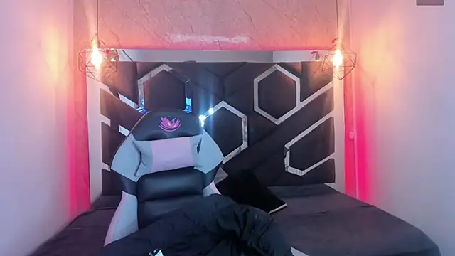 lilith nv online show from March 3, 2025, 11:44 am