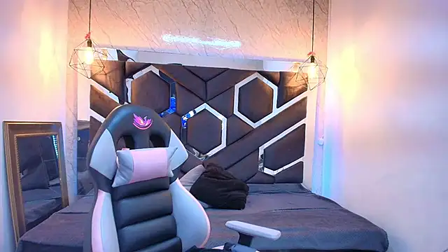 lilith nv online show from October 2, 2025, 11:46 am