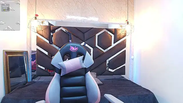 lilith nv online show from October 24, 2025, 11:20 am