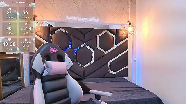 lilith nv online show from October 18, 2025, 11:45 am