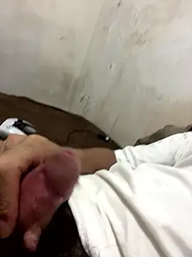 Snapshot of Magosupreme chatting on January 19, 2026, 4:38 am Magosupreme online show from January 19, 2026, 4:38 am