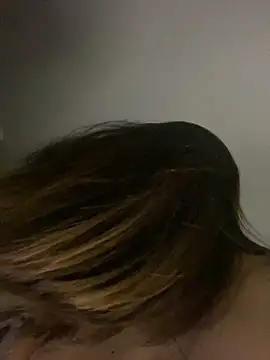 martina contreras online show from October 15, 2025, 3:05 am