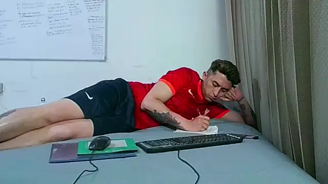 Darko0717 online show from November 9, 2025, 2:26 am