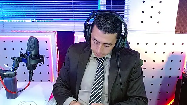 Snapshot of Darko0717 chatting on January 15, 2026, 2:09 pm Darko0717 online show from January 15, 2026, 2:09 pm