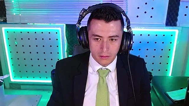 Snapshot of Darko0717 chatting on February 11, 2026, 11:43 am Darko0717 online show from February 11, 2026, 11:43 am