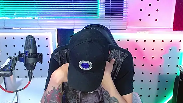 Snapshot of Darko0717 chatting on January 18, 2026, 11:41 pm Darko0717 online show from January 18, 2026, 11:41 pm