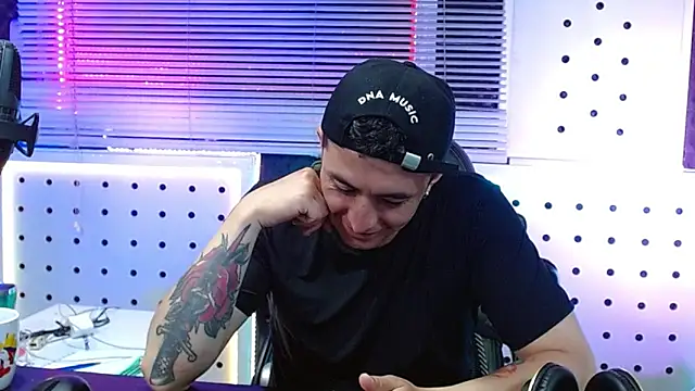 Darko0717 online show from March 10, 2026, 12:25 am