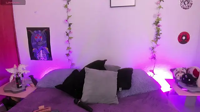 Cata green online show from November 27, 2025, 7:47 pm