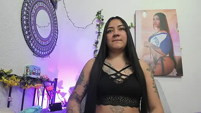 Hanna moore1 online show from December 1, 2025, 10:05 am