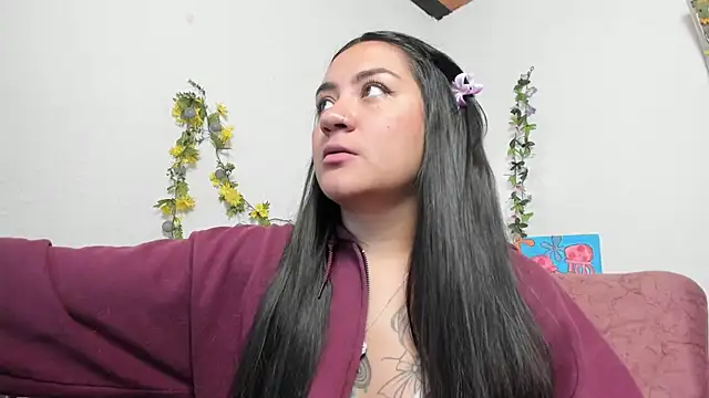 Hanna moore1 online show from March 6, 2025, 7:10 pm