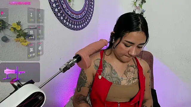 Hanna moore1 online show from March 18, 2025, 9:53 pm