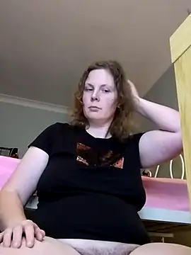 Snapshot of xxSexyBushLinnxx chatting on December 24, 2024, 11:00 pm xxSexyBushLinnxx online show from December 24, 2024, 11:00 pm