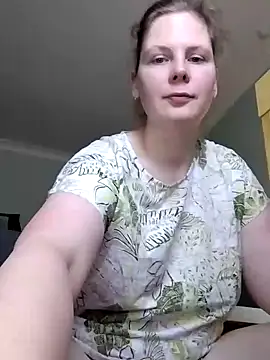 Snapshot of xxSexyBushLinnxx chatting on December 5, 2024, 10:39 am xxSexyBushLinnxx online show from December 5, 2024, 10:39 am