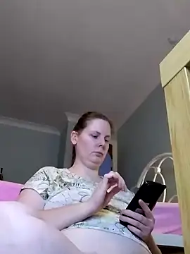 Snapshot of xxSexyBushLinnxx chatting on December 26, 2024, 5:08 pm xxSexyBushLinnxx online show from December 26, 2024, 5:08 pm