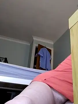 Snapshot of xxSexyBushLinnxx chatting on February 23, 2025, 8:11 pm xxSexyBushLinnxx online show from February 23, 2025, 8:11 pm