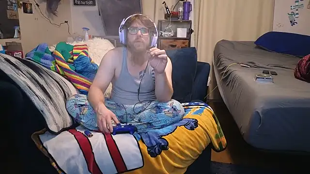 LovelyGreekDick6 online show from November 4, 2025, 11:58 am