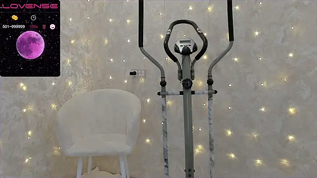 EvaSileZ online show from February 10, 2025, 7:04 am