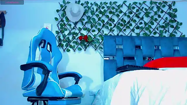 Snapshot of Hakim_prettynigg chatting on December 1, 2024, 4:34 pm Hakim prettynigg online show from December 1, 2024, 4:34 pm