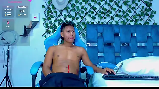 Snapshot of Hakim_prettynigg chatting on December 6, 2024, 3:17 pm Hakim prettynigg online show from December 6, 2024, 3:17 pm