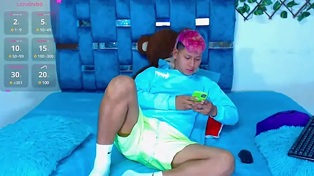 Snapshot of Hakim_prettynigg chatting on January 5, 2025, 6:24 pm Hakim prettynigg online show from January 5, 2025, 6:24 pm