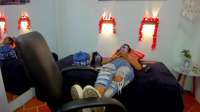 Snapshot of tracycum chatting on March 4, 2025, 7:43 pm tracycum online show from March 4, 2025, 7:43 pm