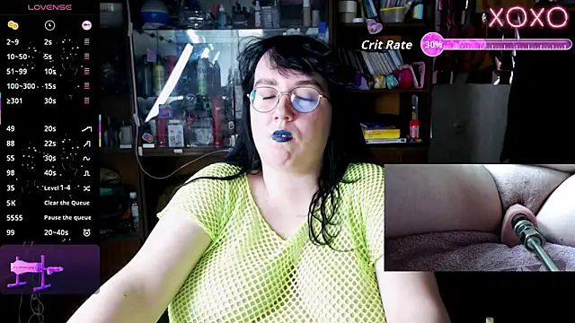 LeonaHarrison online show from November 9, 2025, 9:30 pm