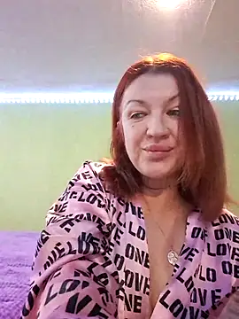 KiraXTender online show from December 18, 2025, 2:16 am