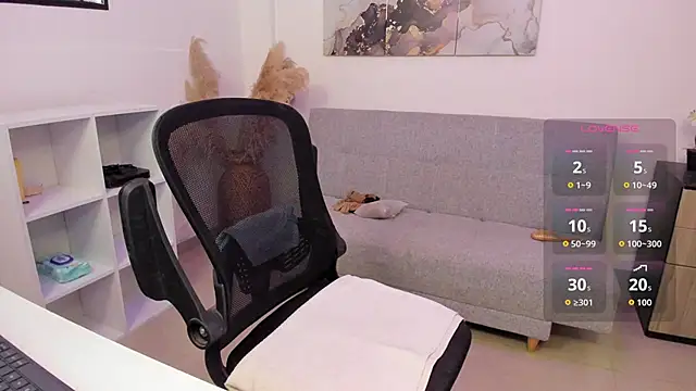 Valentina      online show from March 30, 2026, 3:46 pm