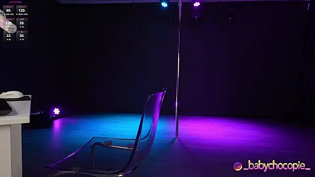 Snapshot of Masha_2002 chatting on January 8, 2026, 10:27 pm Masha 2002 online show from January 8, 2026, 10:27 pm