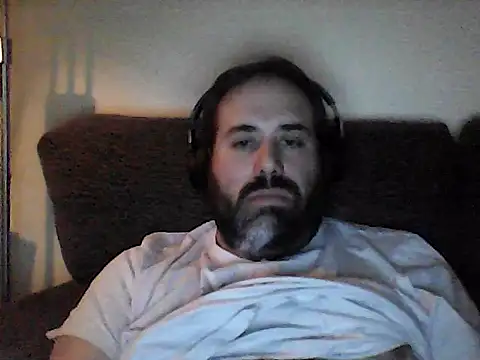 Snapshot of The_Masterxxx14 chatting on April 15, 2026, 9:26 pm The Masterxxx14 online show from April 15, 2026, 9:26 pm